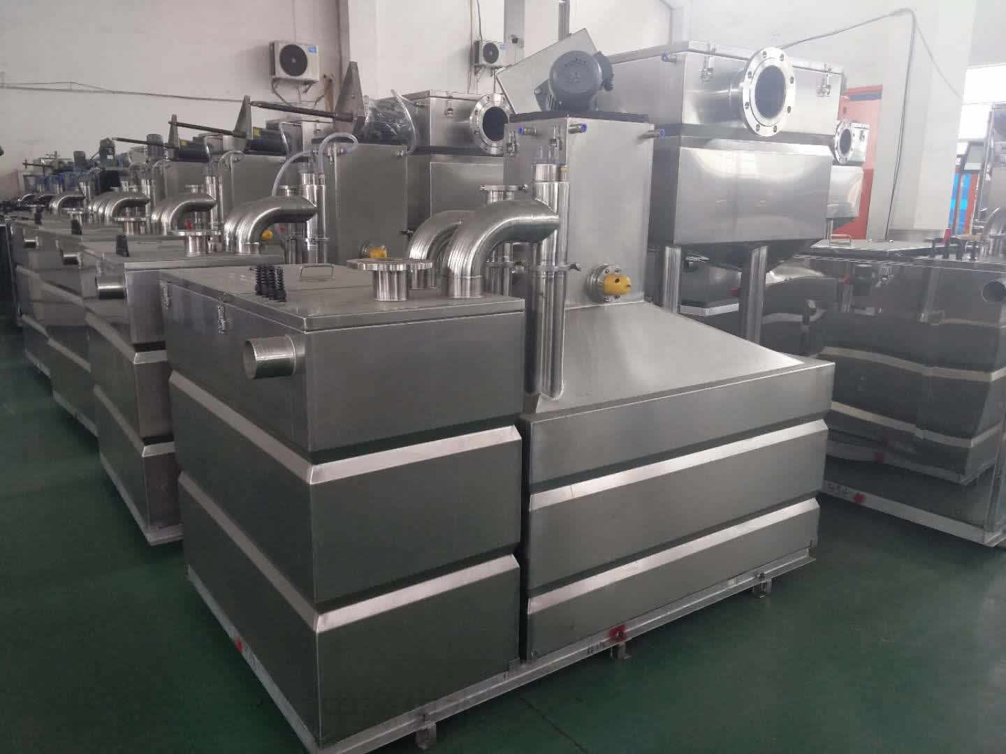 全自動隔油提升一體化設備是怎么將油污水分離出來的？